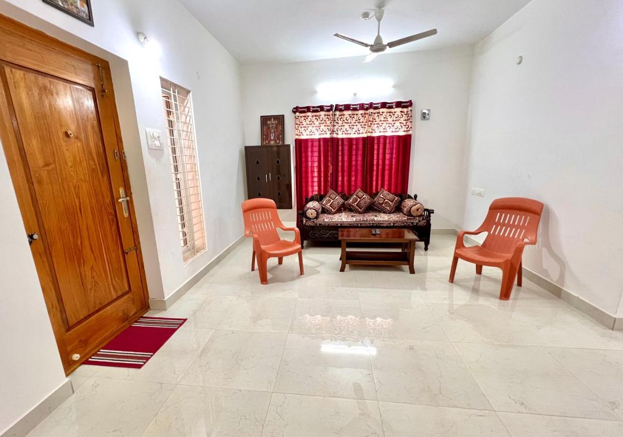 Truelife Homestays - Alamelu Avenue - Fully Furnished Ac 2Bhk Apartments In Tirupati - Walkable To Restaurants & Super Market - Fast Wifi - Kitchen - Easy Access To Airport, Railway Station, Sri Padmavathi & Tirumala Temple Eksteriør billede
