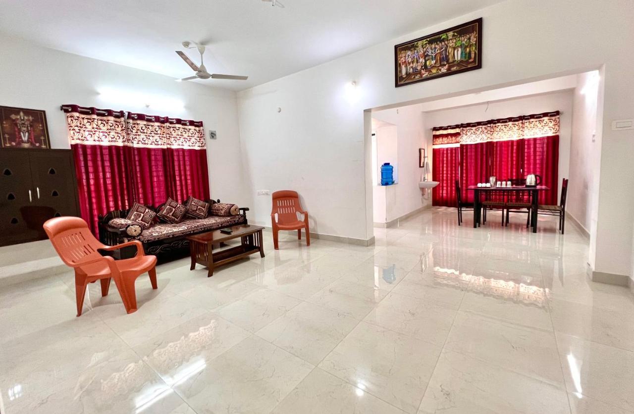 Truelife Homestays - Alamelu Avenue - Fully Furnished Ac 2Bhk Apartments In Tirupati - Walkable To Restaurants & Super Market - Fast Wifi - Kitchen - Easy Access To Airport, Railway Station, Sri Padmavathi & Tirumala Temple Eksteriør billede